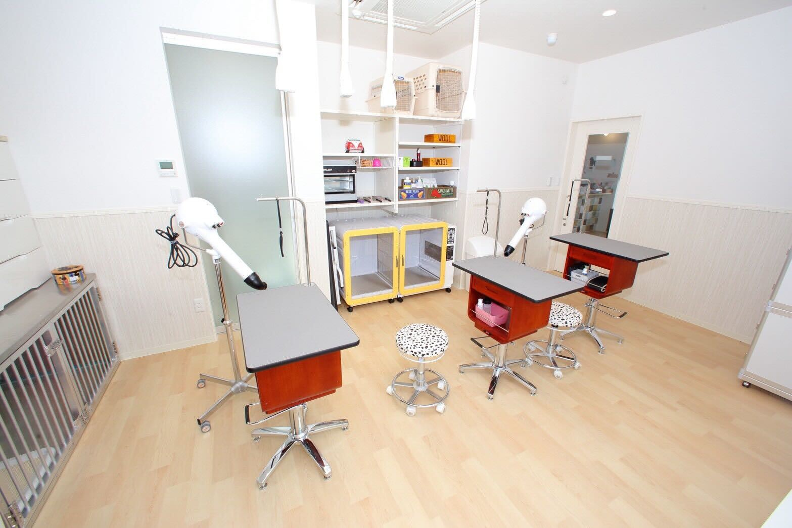 清潔なトリミングルーム